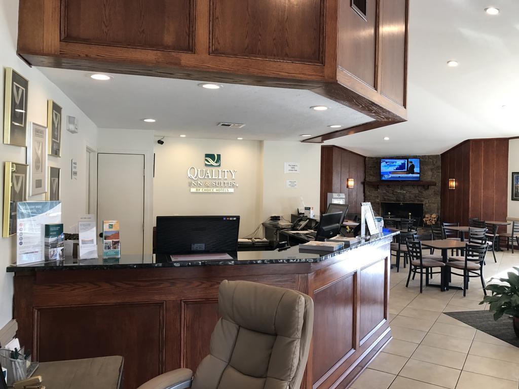 Quality Inn & Suites Garden Of The Gods Κολοράντο Σπρινγκς Εξωτερικό φωτογραφία